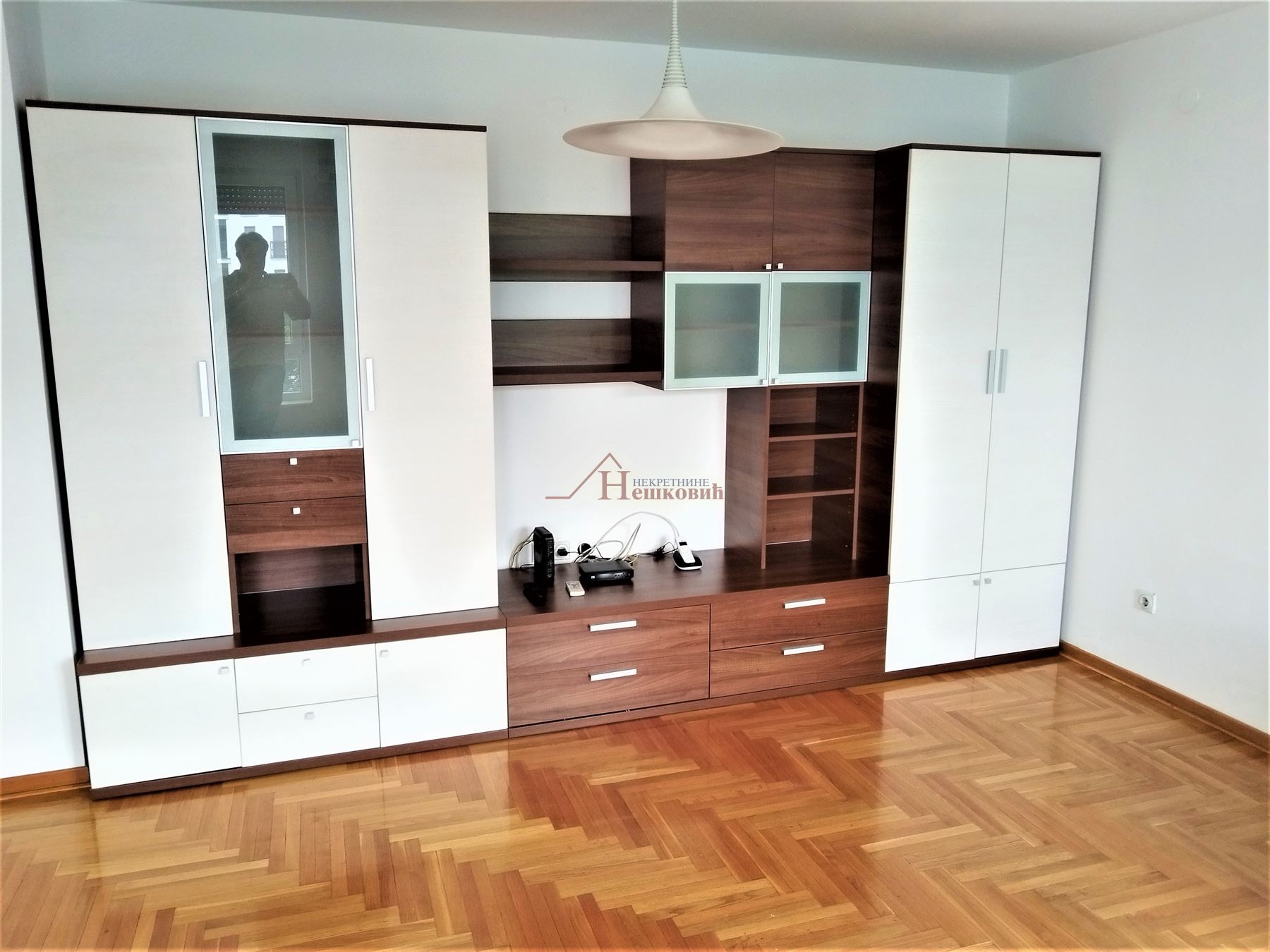 stanovi   Beograd  Retenzija Zemun    Radnička